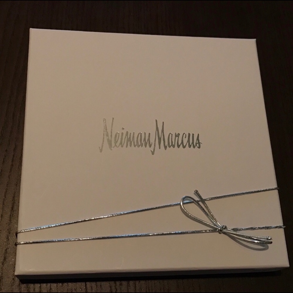 Neiman Marcus Passport Holder and Luggage Tag
